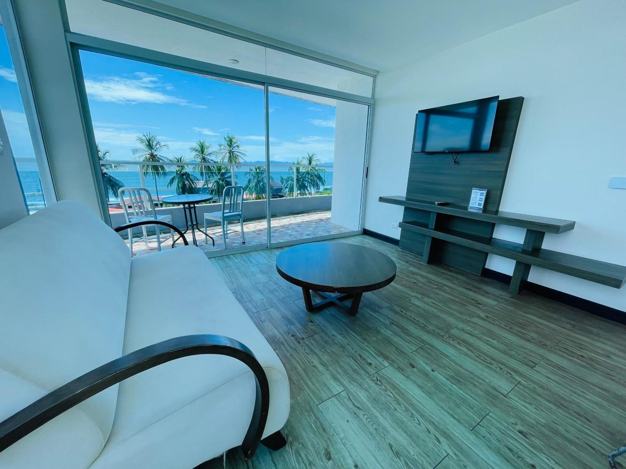 Puerto Azul Hotel Пунтаренас Экстерьер фото